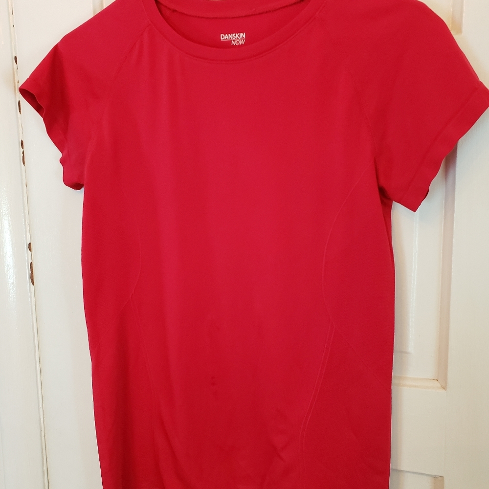 Danskin NOW Fitted Shirt